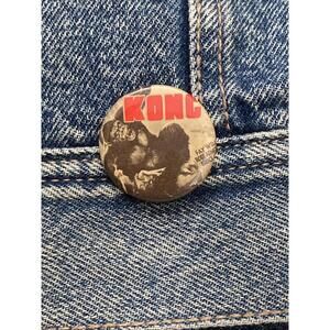 King Kong 1933 Button Badge Pin Pinback Vintage 1.25 Round #441 Old Hollywood
